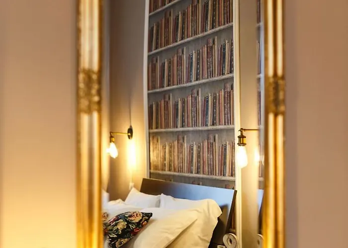 Apartament A Casa Di Leonardo Ii Rzym